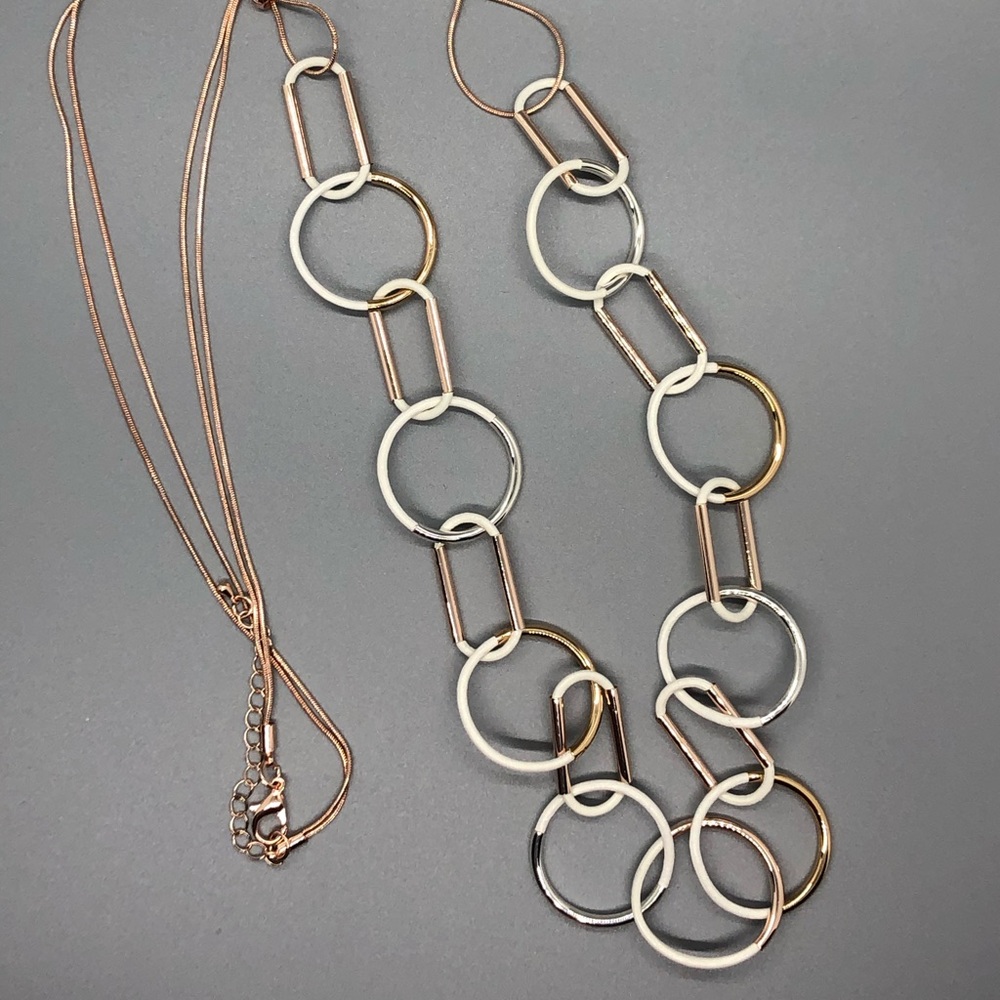 White and Rose Gold Link Necklace